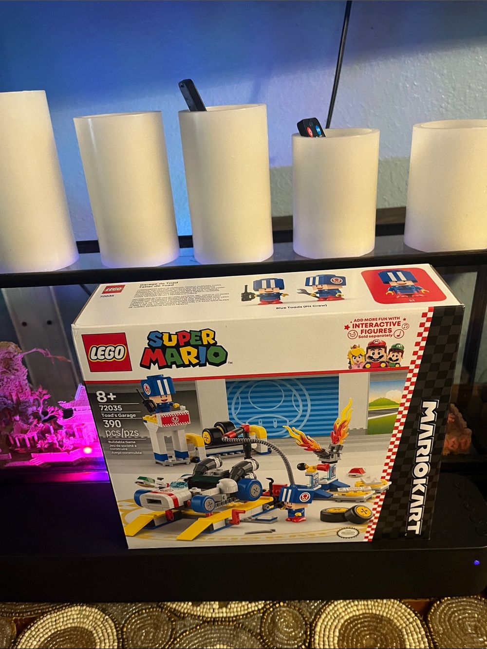 LEGO Super Mario Mario Kart Toad’s Garage Playset - White, Blue, Red, Yellow